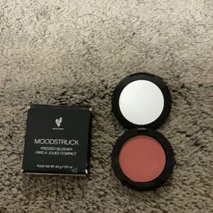 Younique Moodstruck Pressed Blusher - Coral
